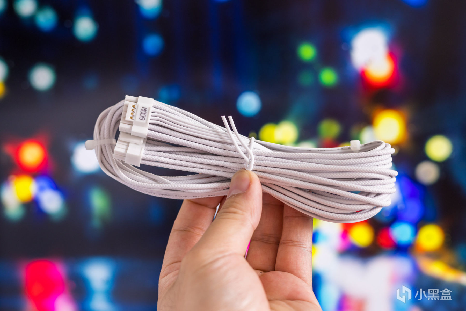 白色主机构建:13代酷睿＋索泰RTX 4070 欧泊白打造Dream PC之旅