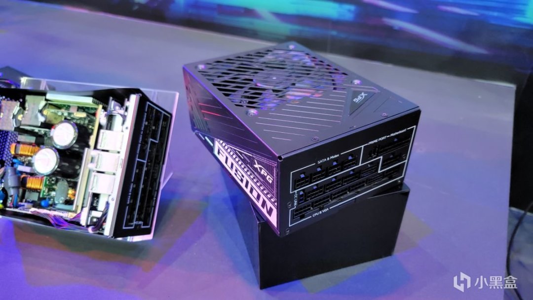 华硕5K144 QD-OLED显示器，板载7945HX主板，SP6猫头鹰风冷散热器