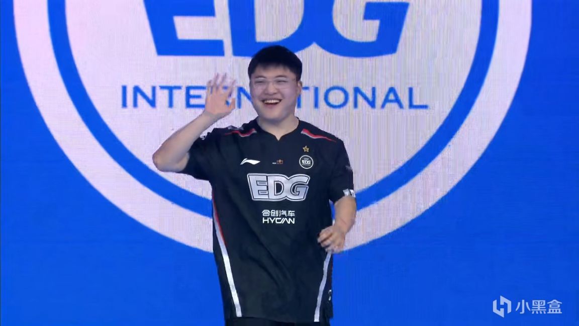 【英雄联盟】LPL夏季赛：Uzi月男烟花秀！EDG 1-0 IG！-第2张