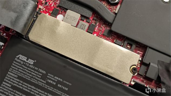 ROG 幻14 2023（第四代）：设计超前的白色小钢炮