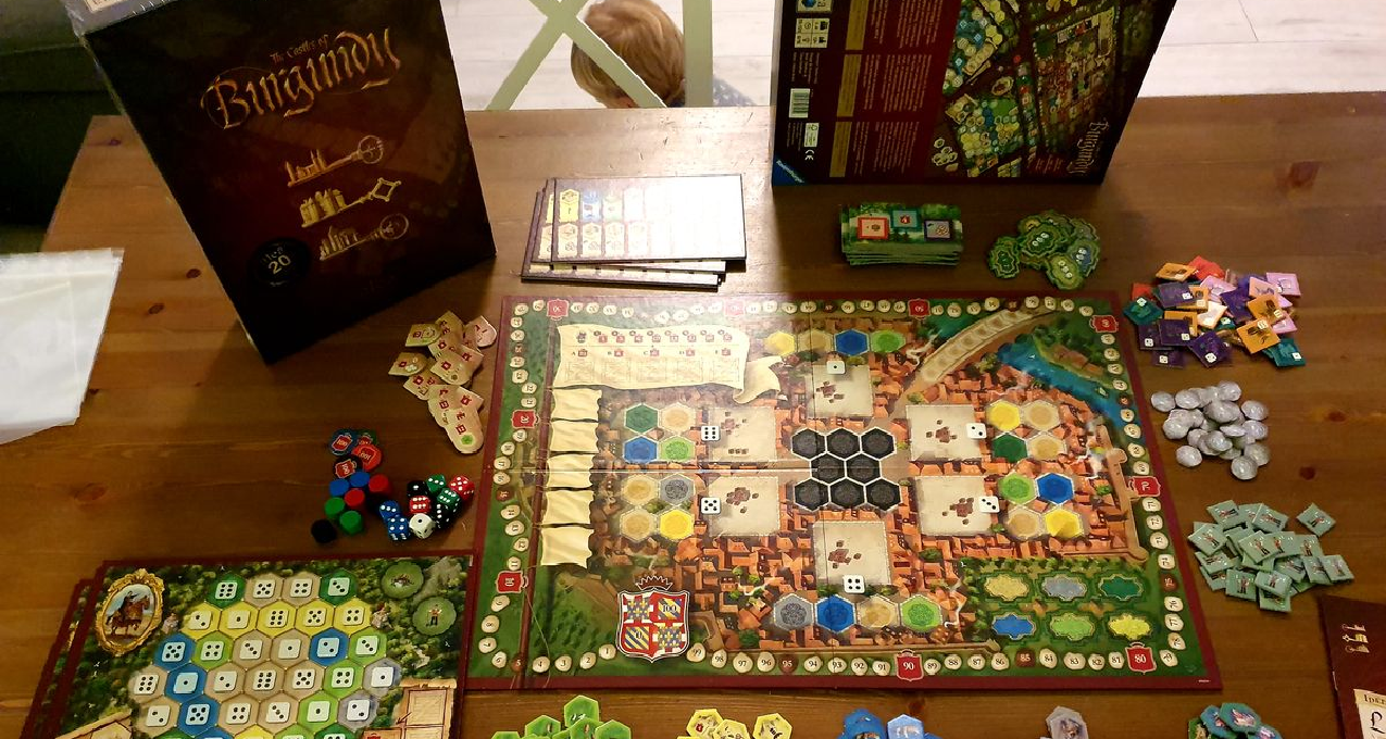 朋友聚会玩什么？8款超好玩桌游推荐