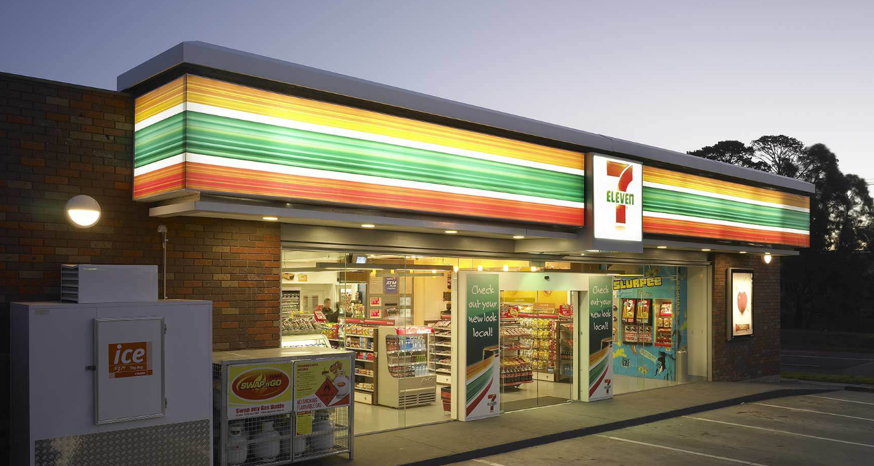 坐着玩手机就能挣钱？了解下真实的便利店打工吧