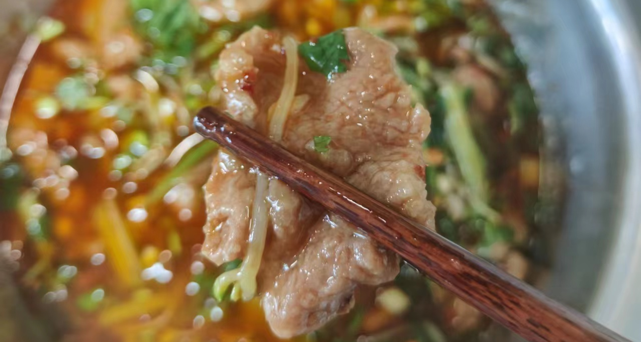 什麼？半夜去女同事家只爲了水煮肉片？