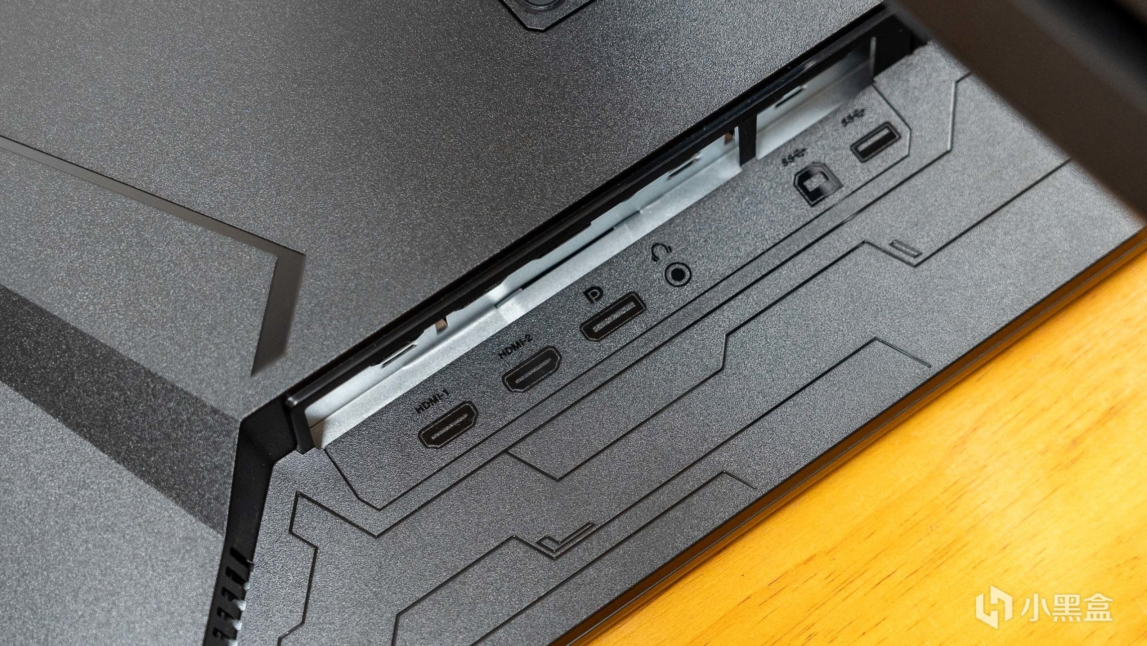 180Hz 2K显示器值得推荐吗？华硕小金刚TUF GAMING VG27AQL3A体验