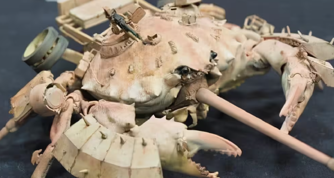 金属化机械螃蟹坦克模型，创意十足