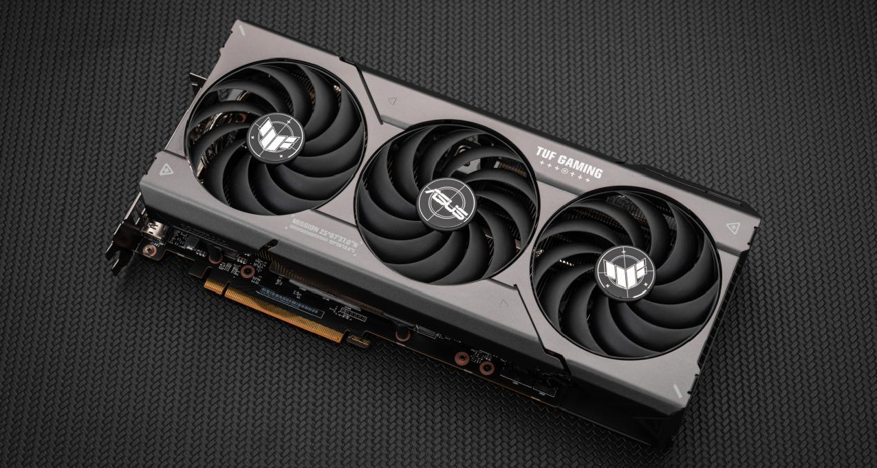 信仰級2K遊戲利器！華碩TUF-RX7700XT-O12G-GAMING顯卡測評