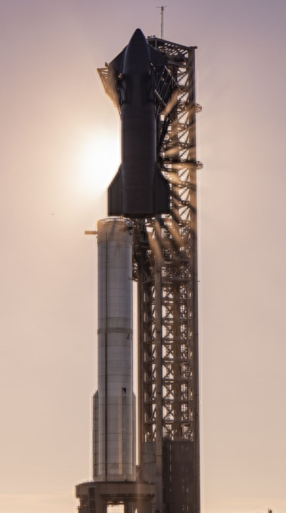 马斯克：星舰推迟至周六发射，再放烟花还是见证历史！