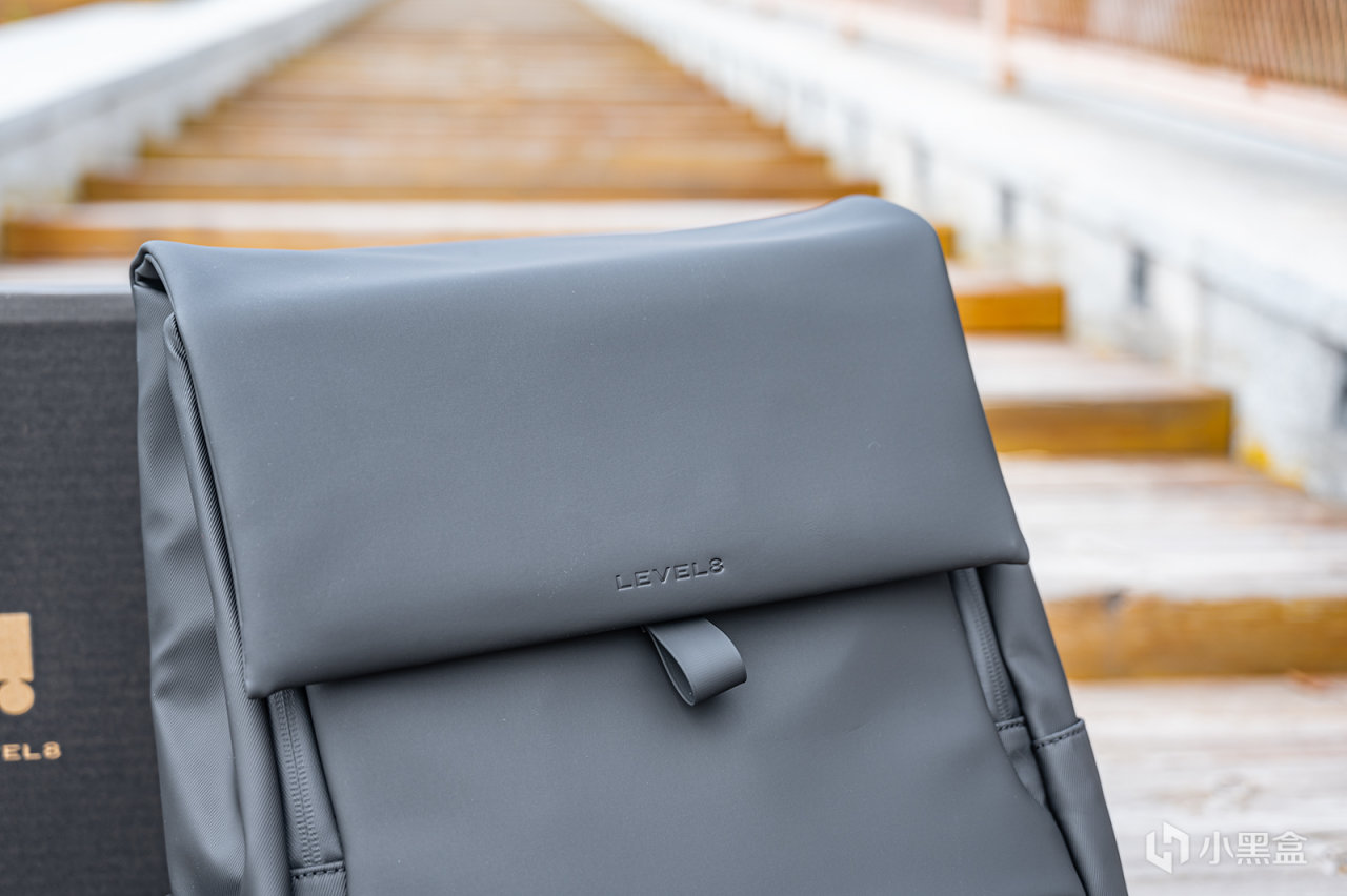 包治百病，换个新包换个好心情，背起地平线8号moment双肩包