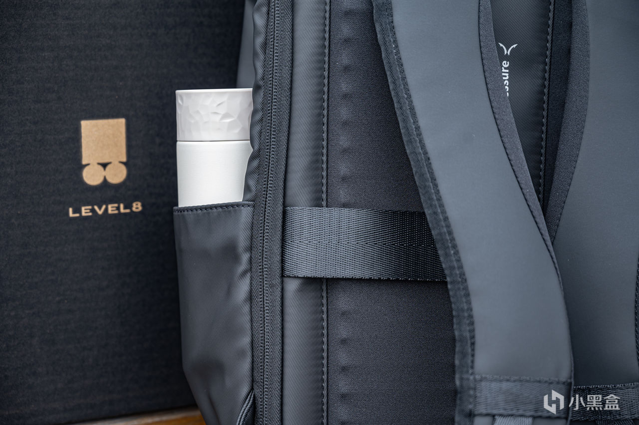 包治百病，换个新包换个好心情，背起地平线8号moment双肩包