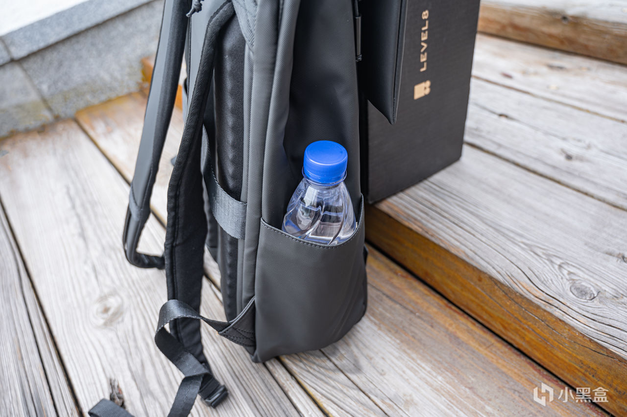 包治百病，换个新包换个好心情，背起地平线8号moment双肩包