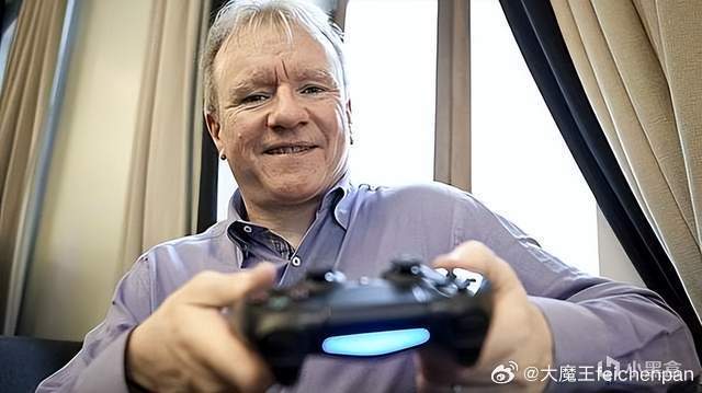 【主機遊戲】索尼CEO吉姆退休獲贈初代風格定製PS5，“內鬼”三十年騷操作盤點-第3張
