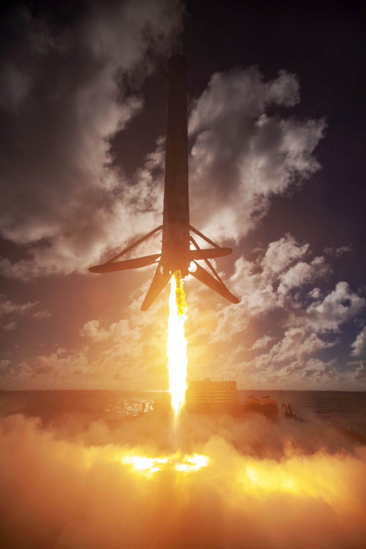 SpaceX首枚重复发射19次的火箭落幕
