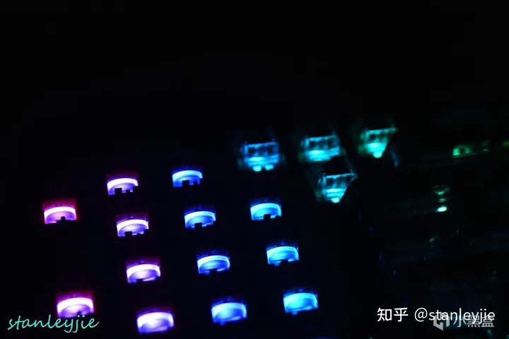 初见还是重见？谈谈TTC烈焰红轴V2