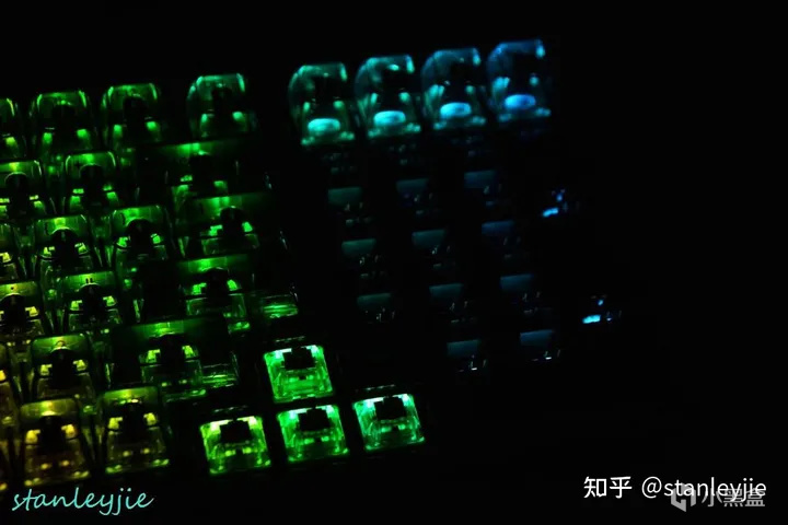 初见还是重见？谈谈TTC烈焰红轴V2