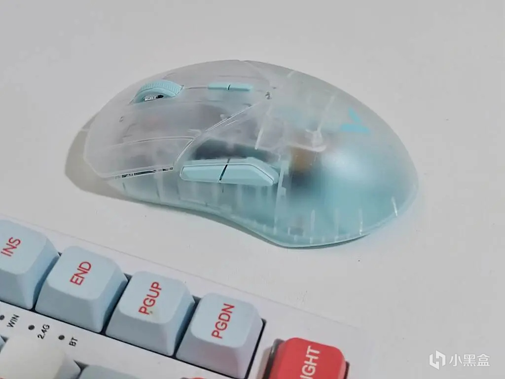 明明可以靠颜值,却偏偏要靠实力——雷柏VT9 Air无线游戏鼠标体验