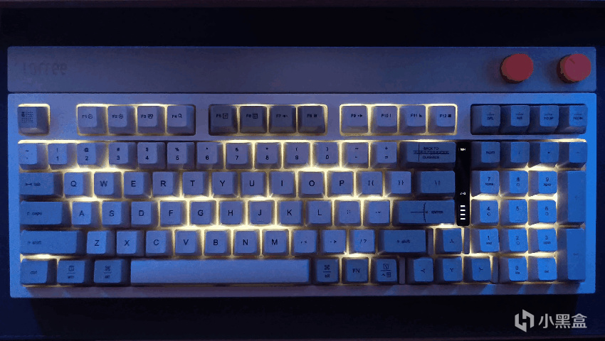 【球盟会】复古与科技的碰撞，洛斐小方三模机械键盘