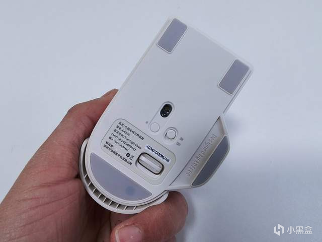 【球盟会】复古与科技的碰撞，洛斐小方三模机械键盘