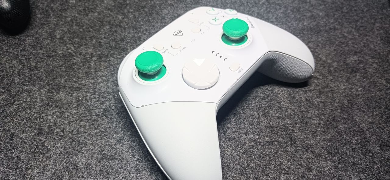 【球盟会】遥杆也能热拔插?全球首款还有星闪！机械师G6pro会颠覆行业吗？