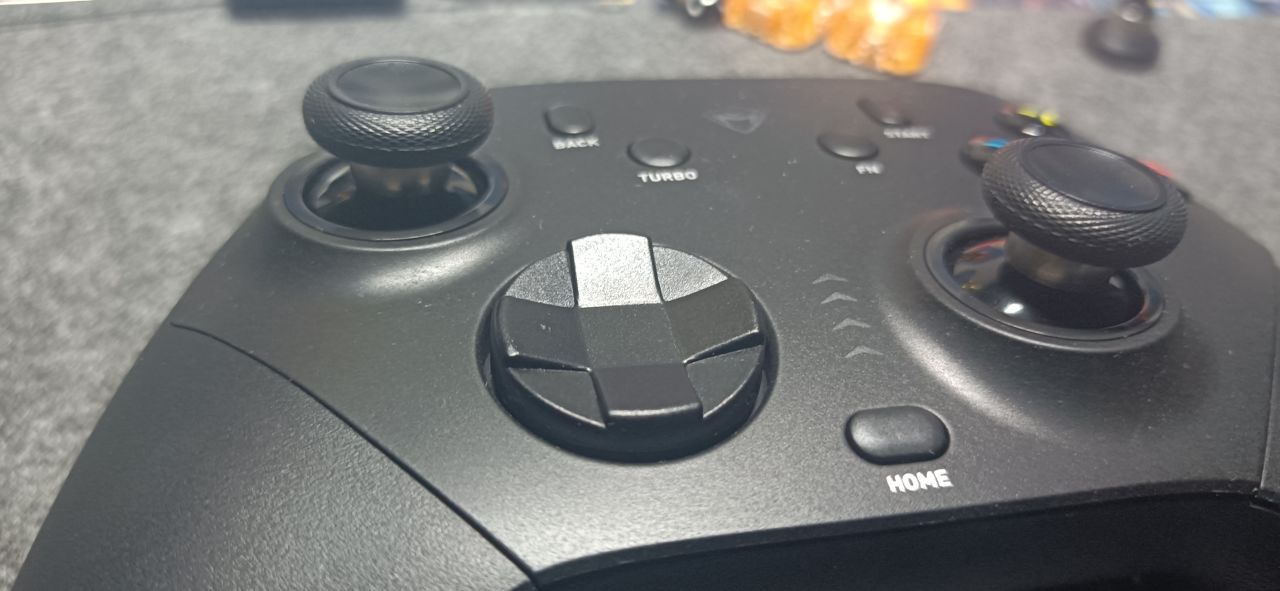 【球盟会】遥杆也能热拔插?全球首款还有星闪！机械师G6pro会颠覆行业吗？