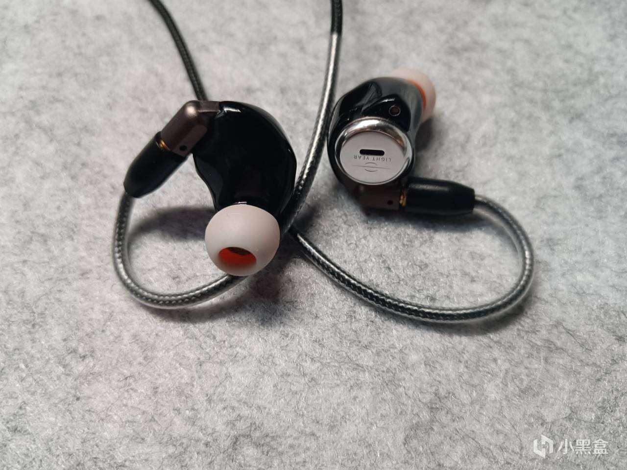 科技感十足的旗舰级圈铁耳机，光年科技星城5