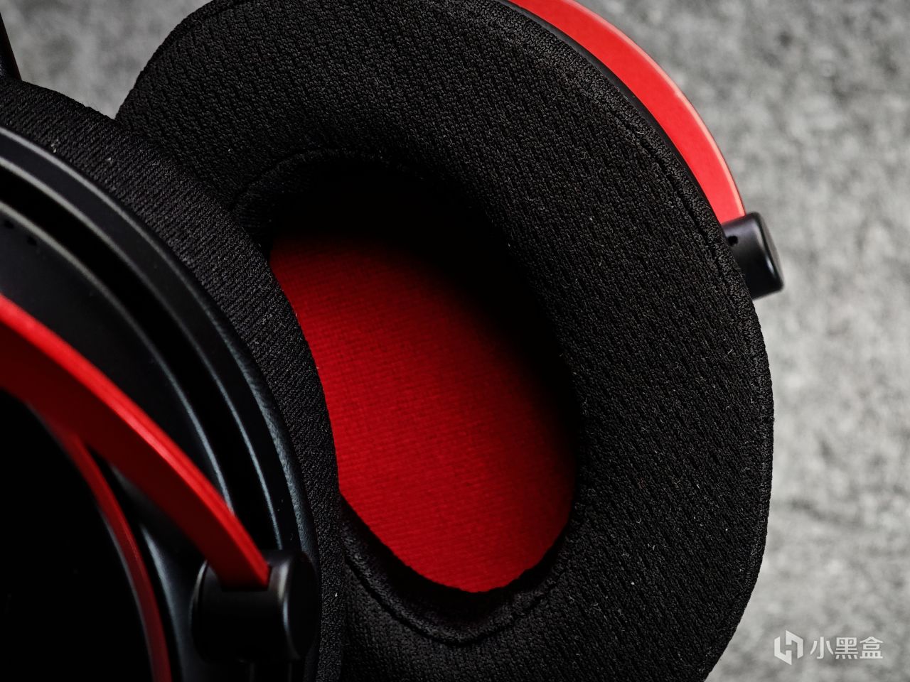 169的飓风2平替！可插拔麦克风+RGB氛围灯----宾果利维坦头戴耳机