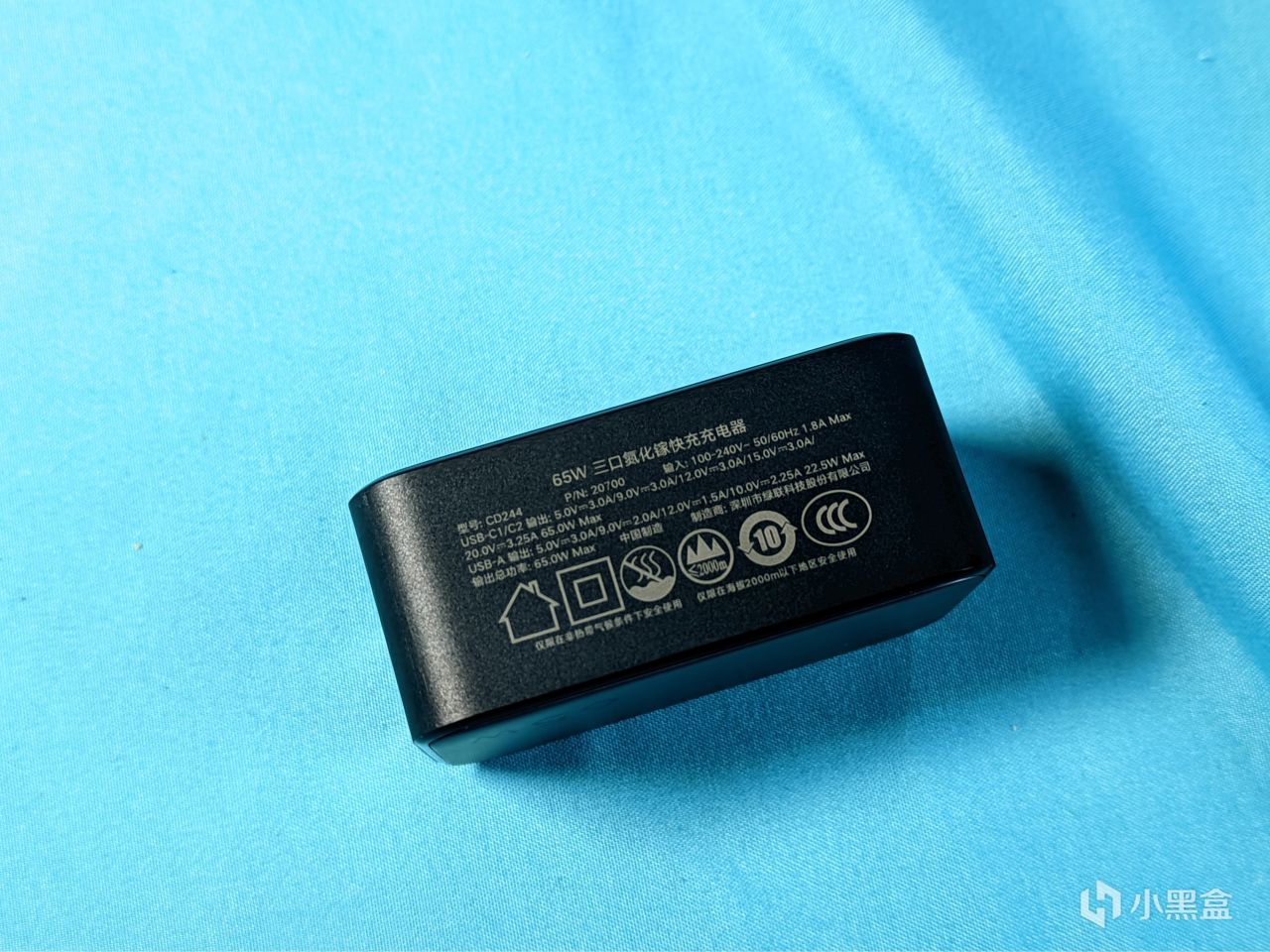 【球盟会】就你小子叫主板升天套装？——绿联拓展坞+氮化镓充电器