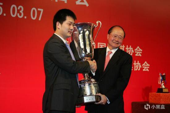 围棋奥运会——柯洁免试入选，战鹰登上男人装封面！