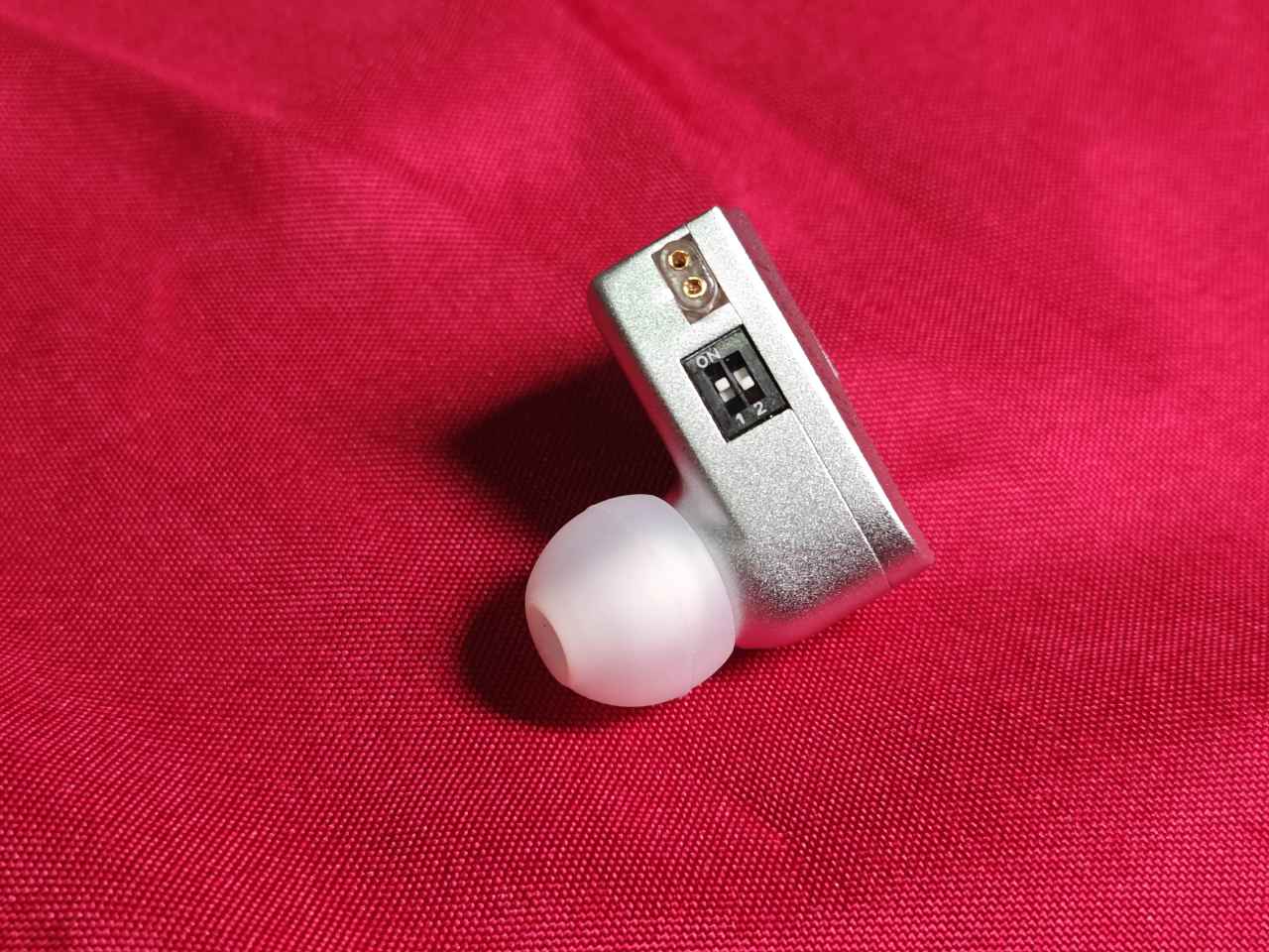 【球盟会】会震动的耳机！塞进去之后快感遍布全身！