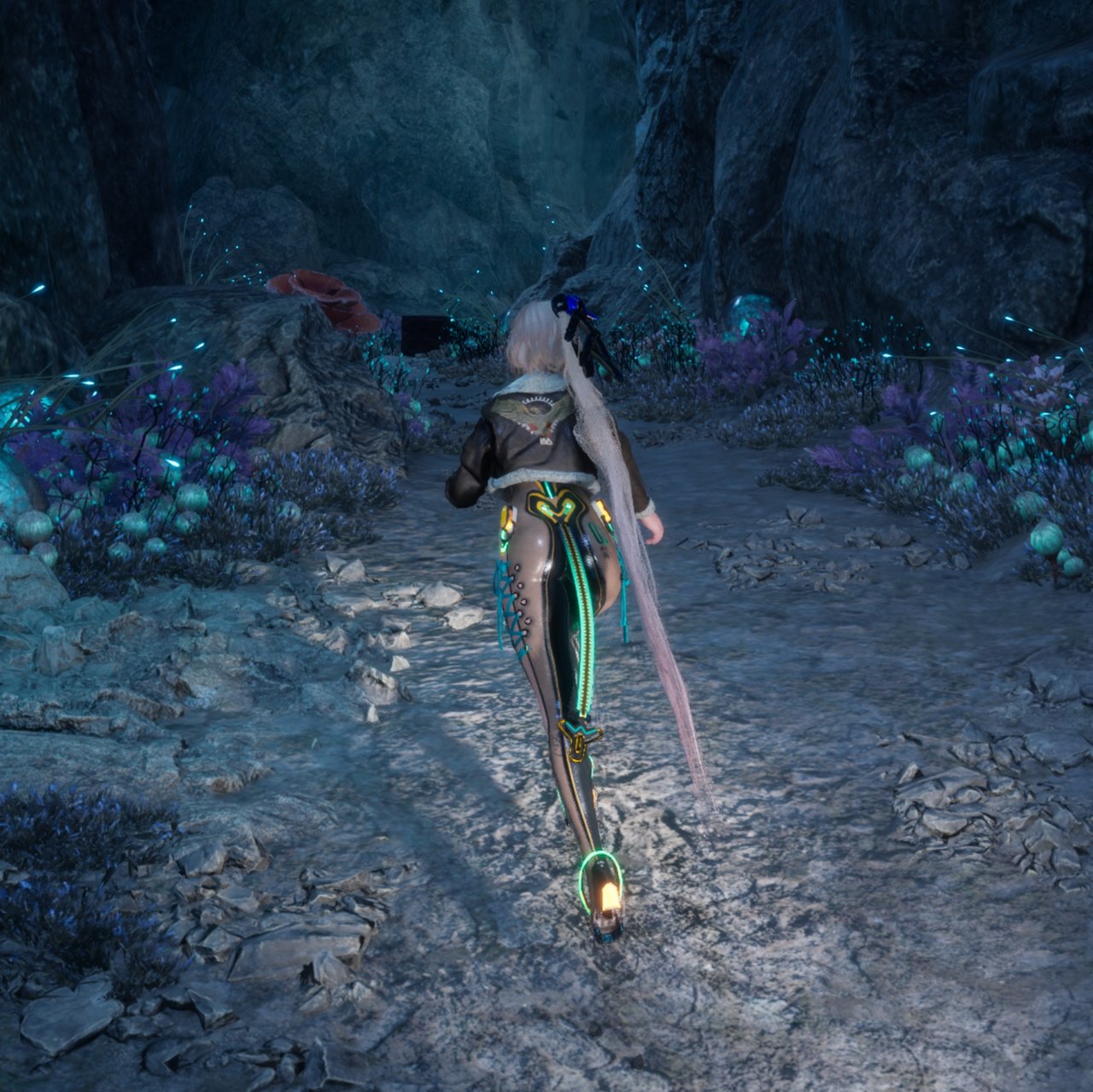 绑带、镂空和LED的艺术——剑星个人向服装鉴赏记录