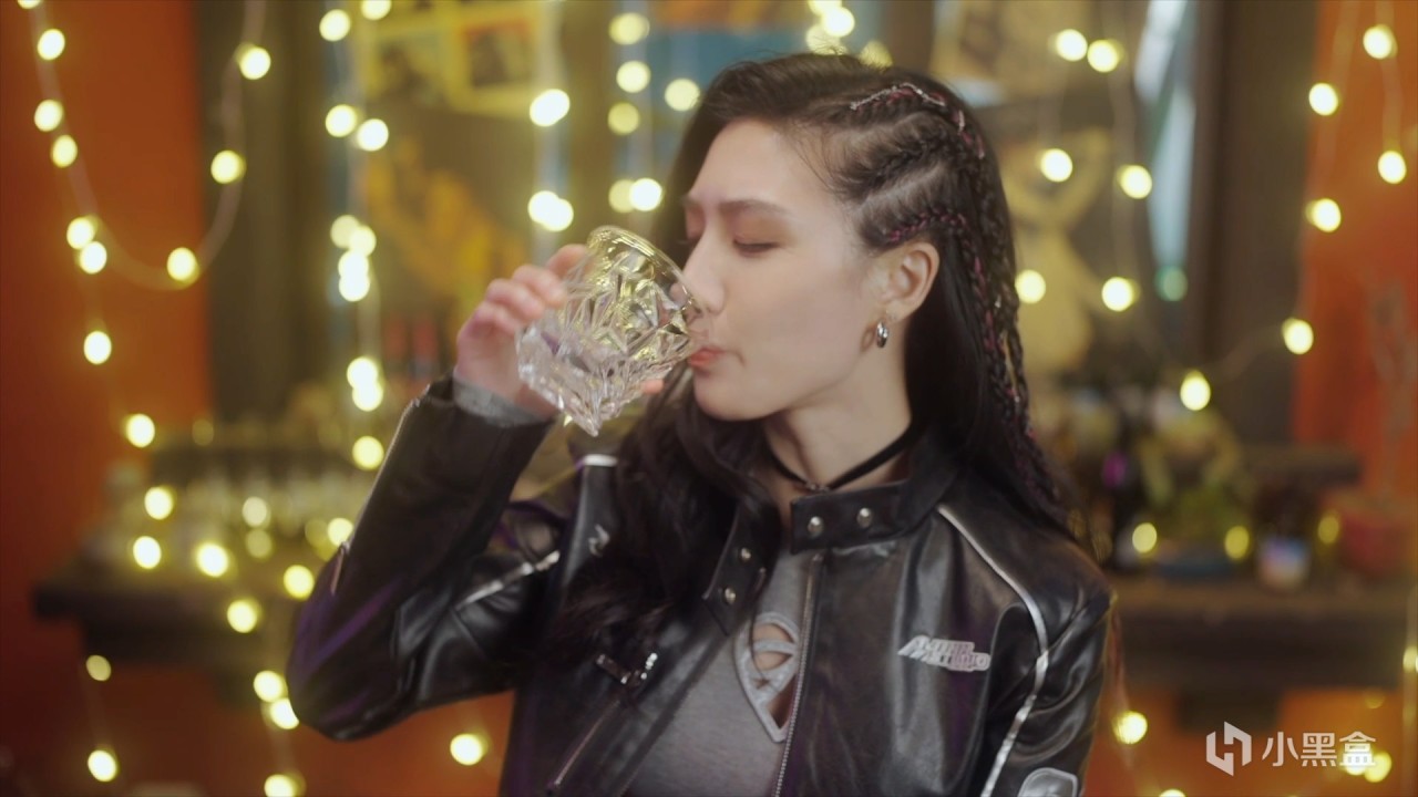 死了都要爱！史上最惨主角重生后却利用时空穿梭能力泡妹？