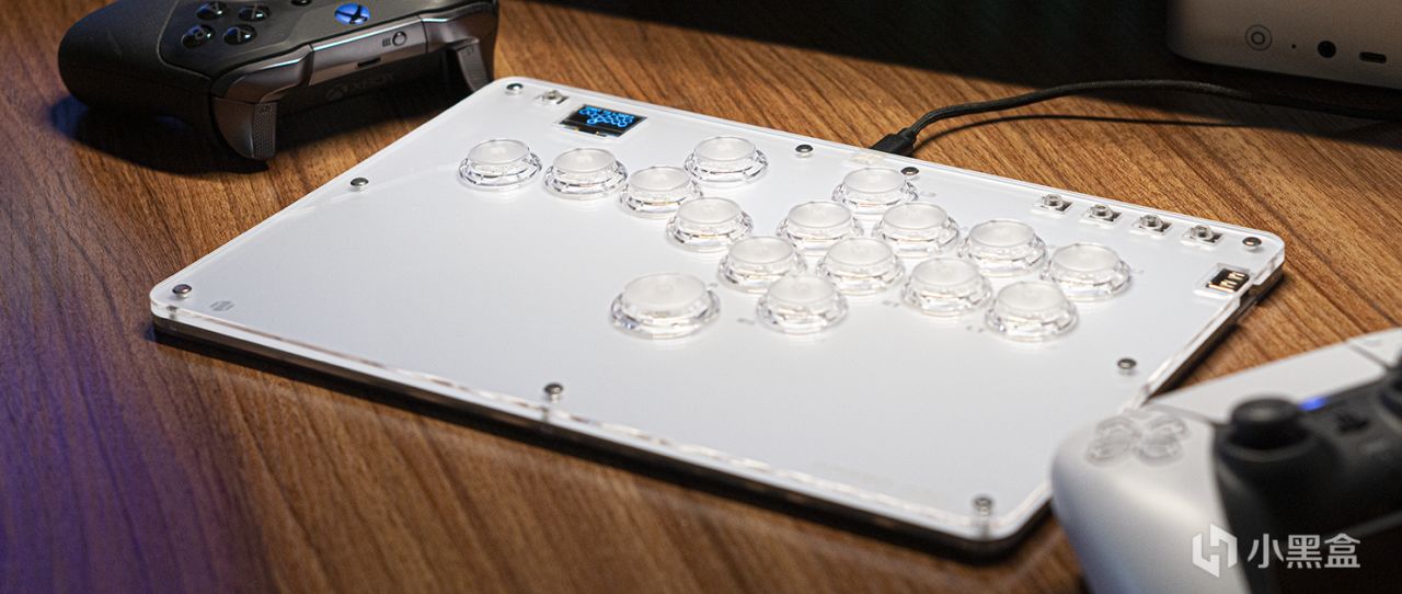 一款最接近键盘格斗习惯，有着街机手感的hitbox，HAUTEPAD R16！