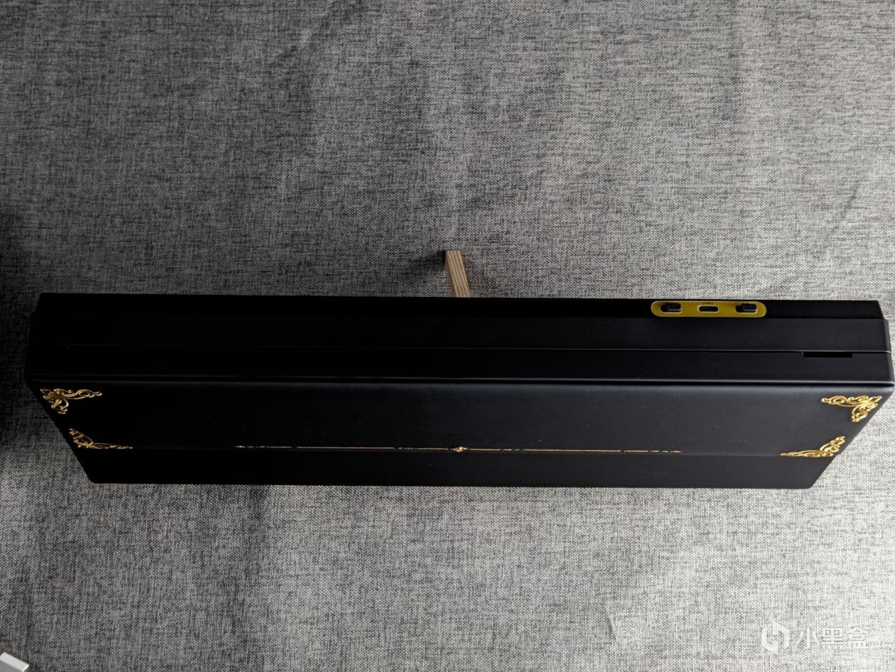 男人何时才能拒绝黑金、皮质刺绣和金属的诱惑—蝙蝠骑士 live100