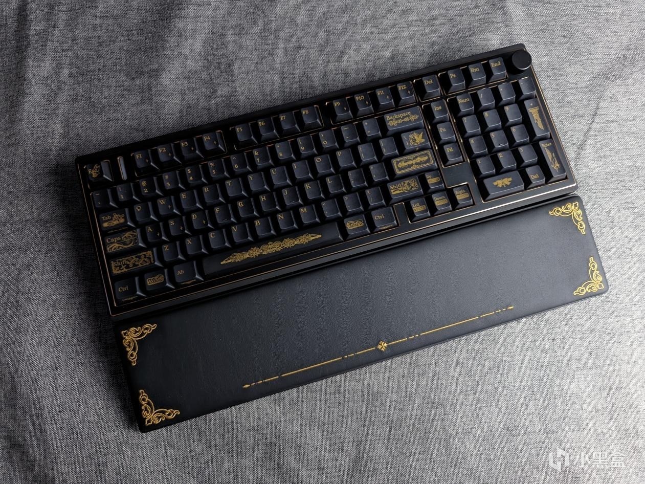 男人何时才能拒绝黑金、皮质刺绣和金属的诱惑—蝙蝠骑士 live100