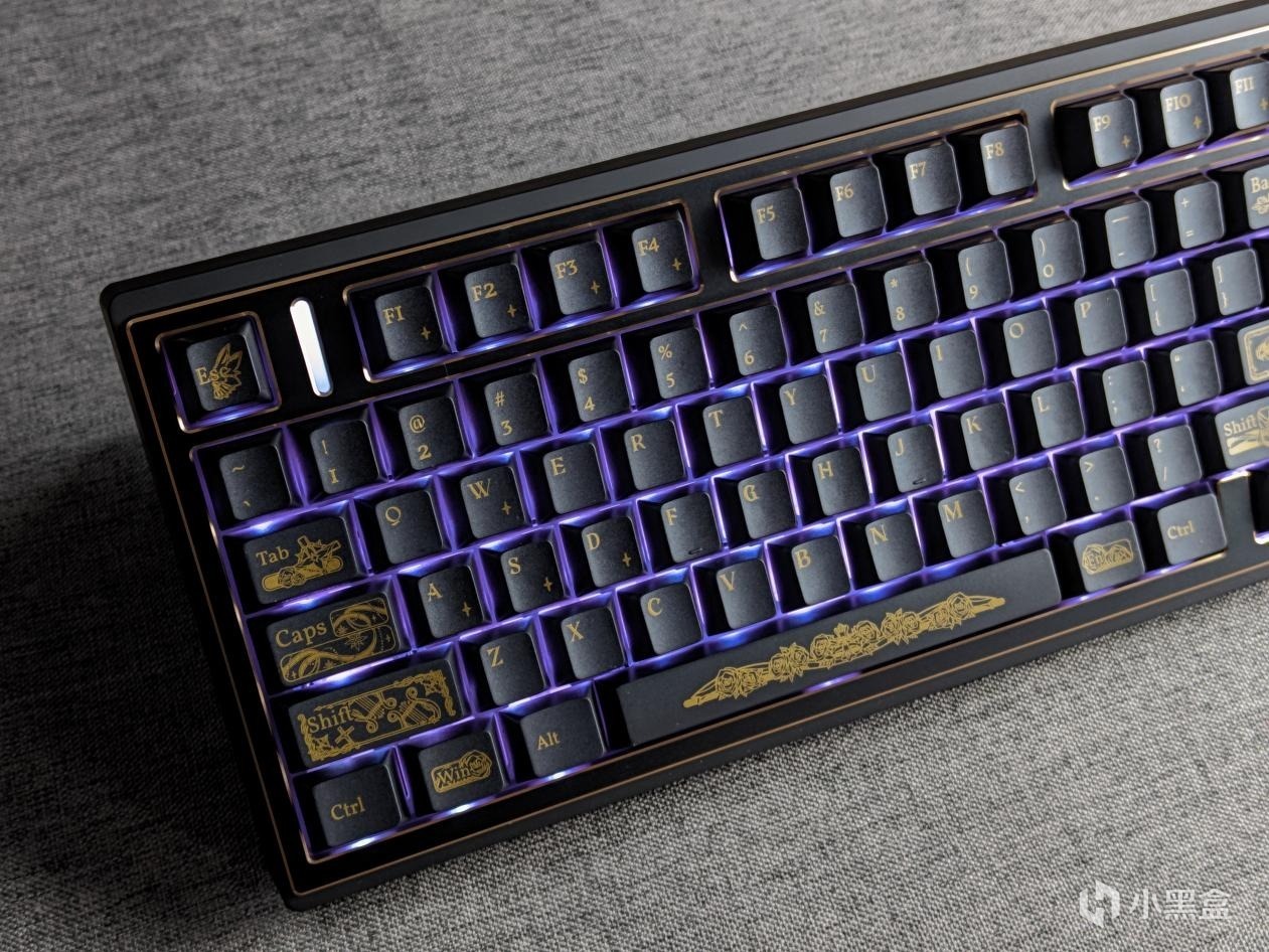 男人何时才能拒绝黑金、皮质刺绣和金属的诱惑—蝙蝠骑士 live100