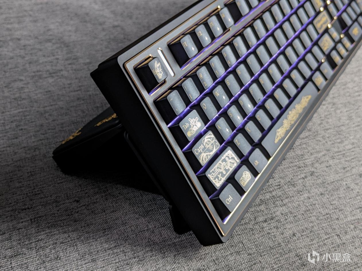 男人何时才能拒绝黑金、皮质刺绣和金属的诱惑—蝙蝠骑士 live100