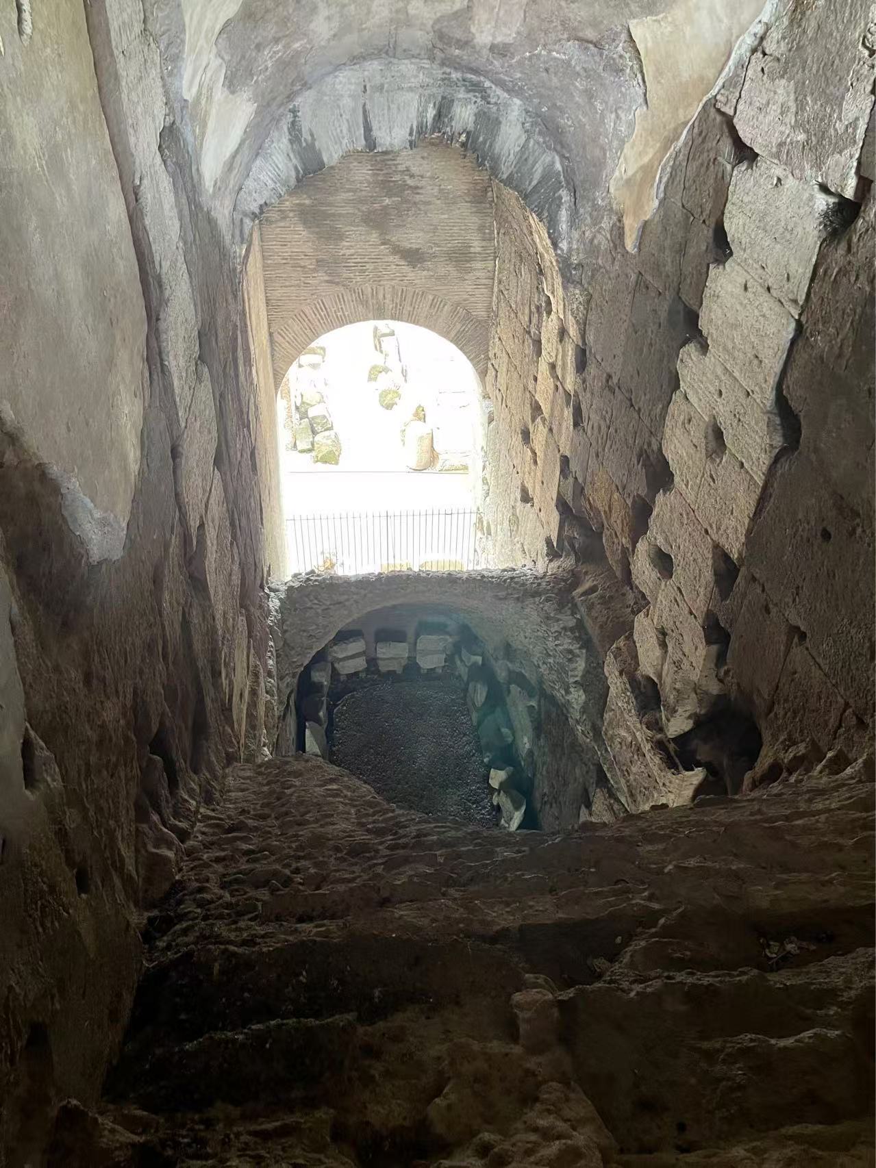 【球盟会】关于我免费参观罗马斗兽场，还与恶人斗智斗勇的故事