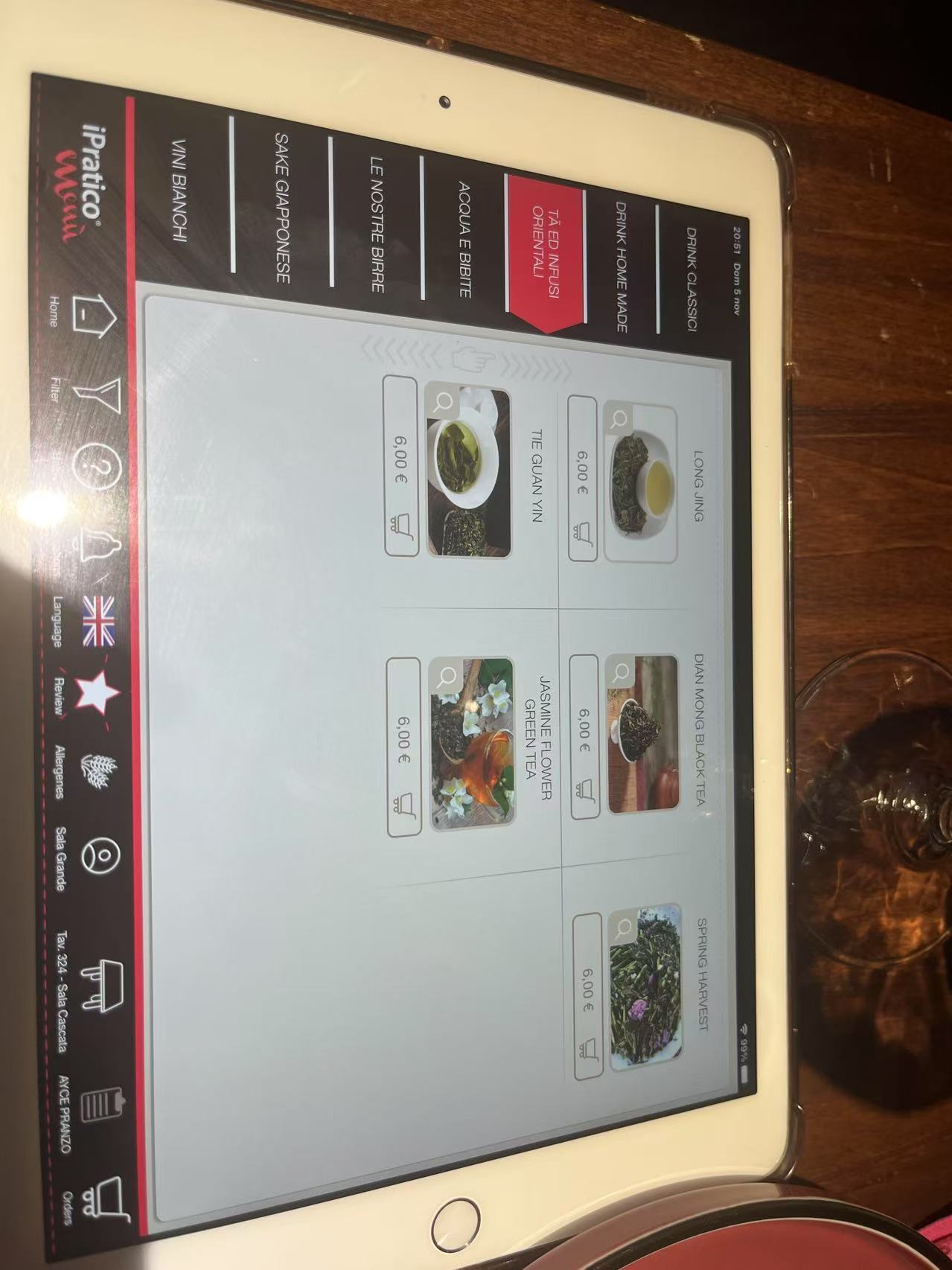 一个人半夜三更在罗马城里闲逛是一种什么样的体验？