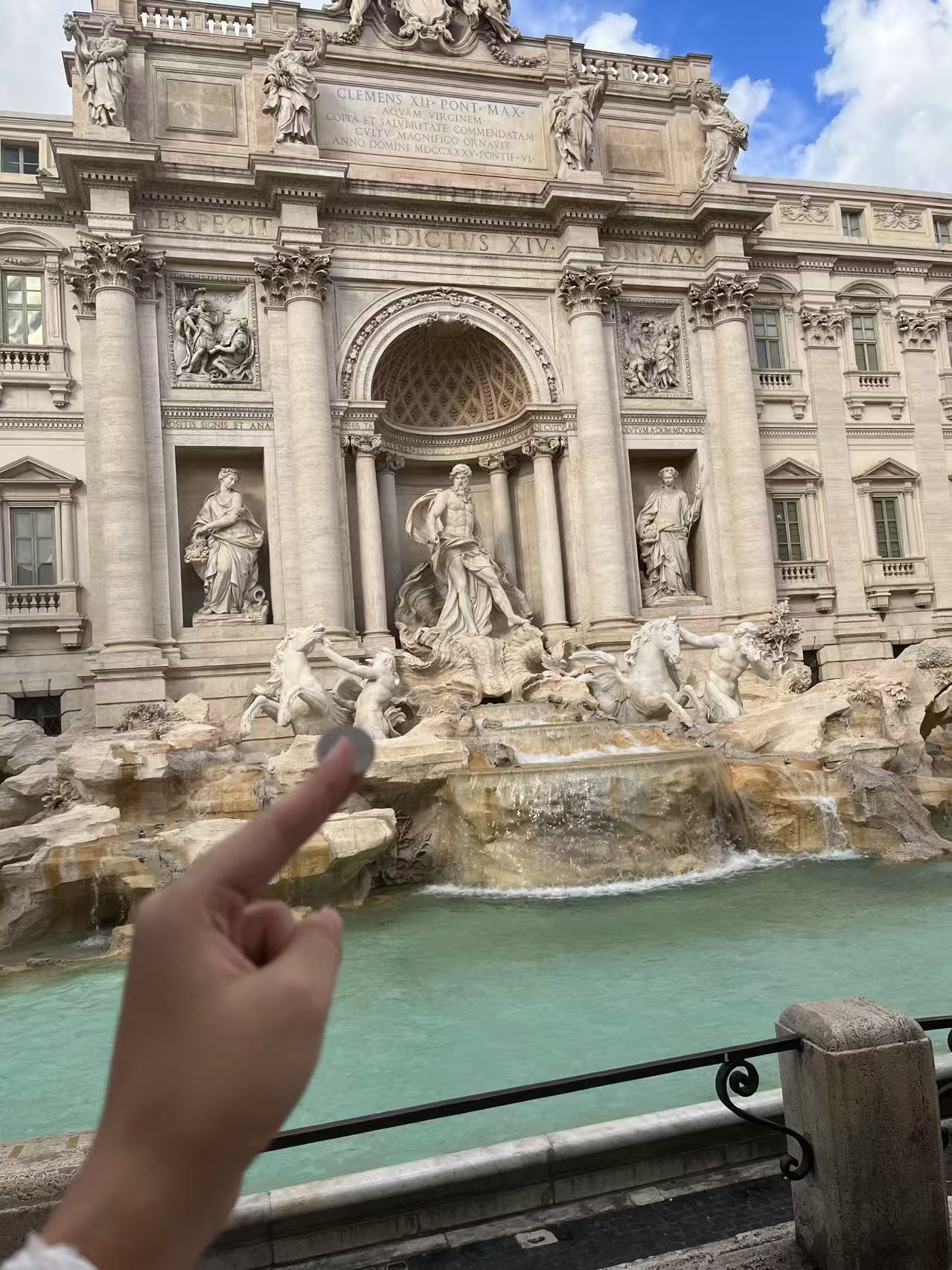 一个人半夜三更在罗马城里闲逛是一种什么样的体验？