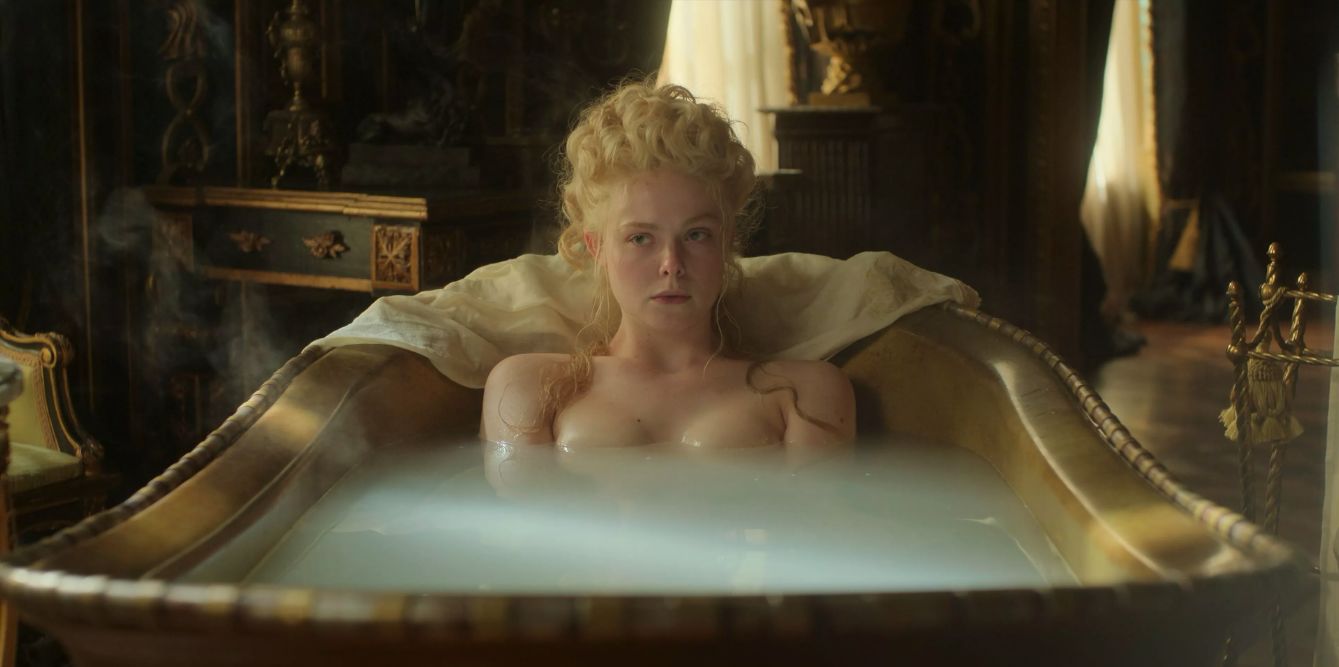 游戏女神在影视中是怎样的？盘点反差女演员（犯错版）