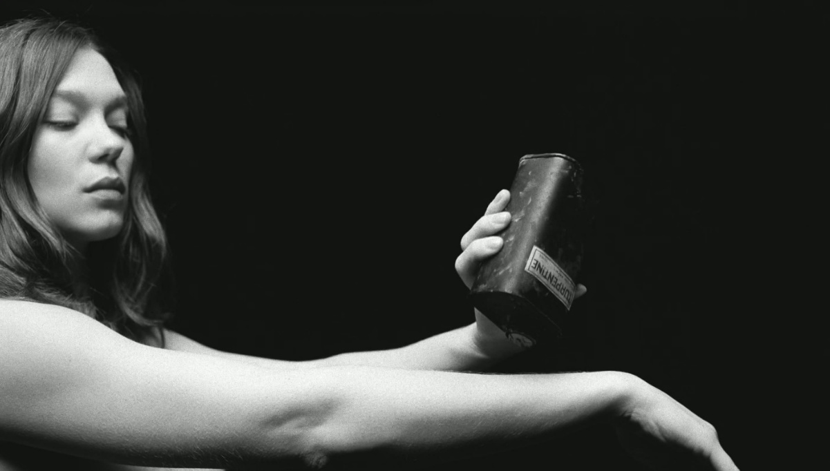 游戏女神在影视中是怎样的？盘点反差女演员（犯错版）