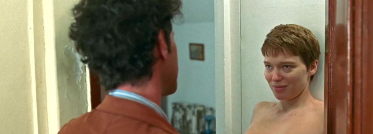 游戏女神在影视中是怎样的？盘点反差女演员（犯错版）