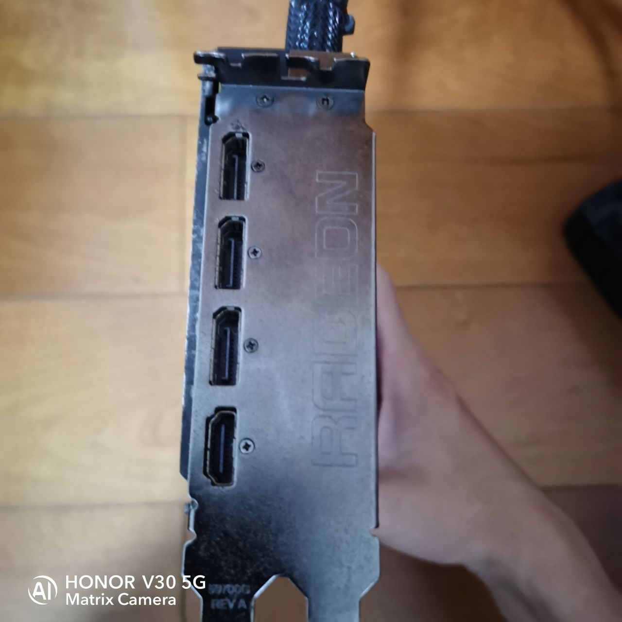 Radeon Pro Duo,消费级双芯显卡的最后绝唱-第3张