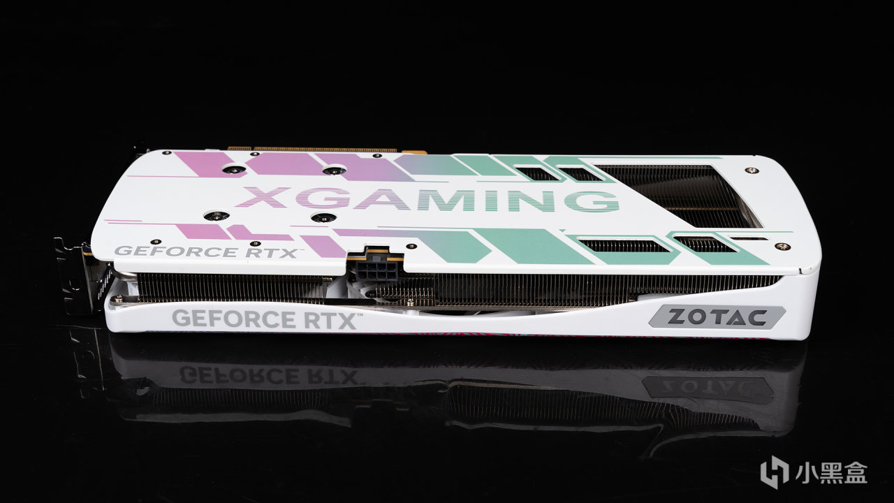 索泰RTX 5060 8GB XGAMING OC首发评测：新甜点平均领先4060达28%