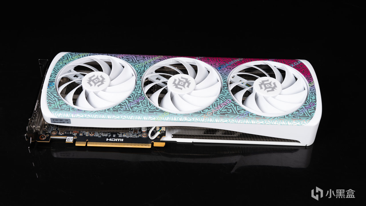 索泰RTX 5060 8GB XGAMING OC首发评测：新甜点平均领先4060达28%