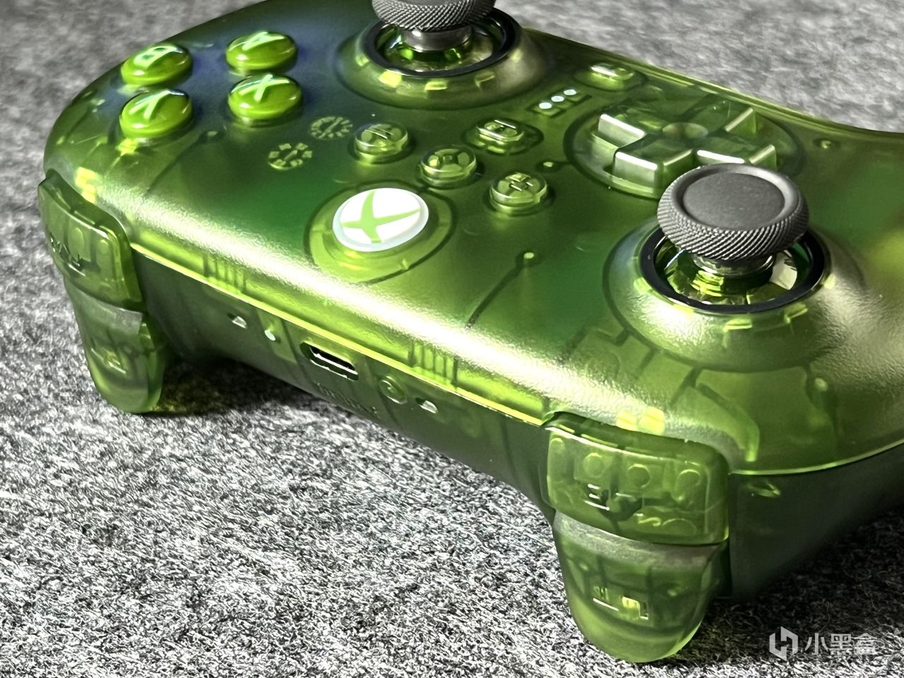 Xbox无线授权、原生扳机震动、全新绿透配色还不加价?八位堂Xpro-第3张