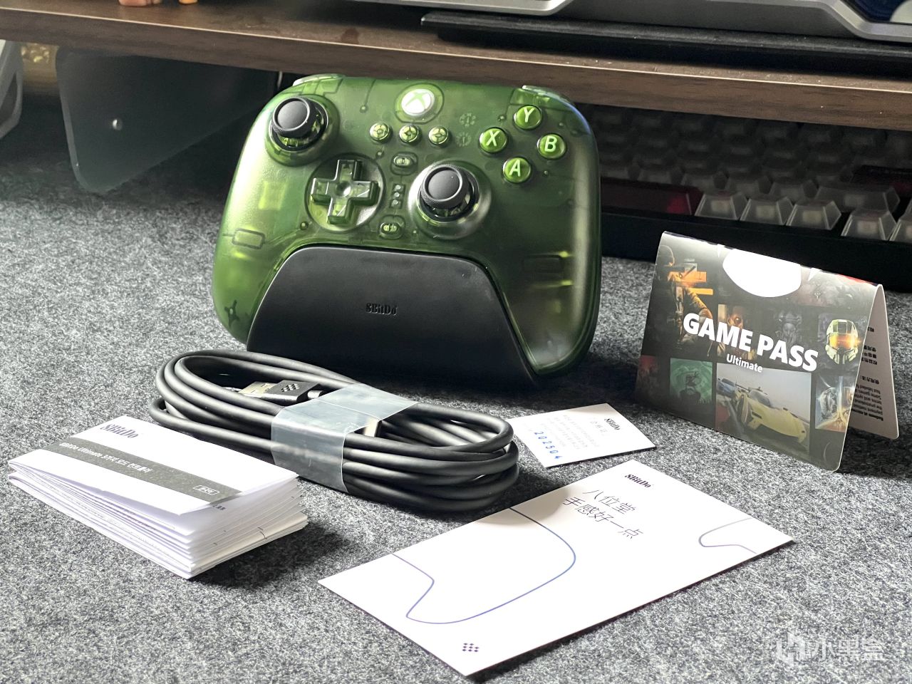 Xbox无线授权、原生扳机震动、全新绿透配色还不加价?八位堂Xpro-第1张