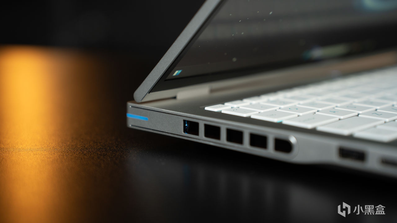 质感优秀 七彩虹 iGame M16 Origo 游戏全能本 开箱测试-第5张