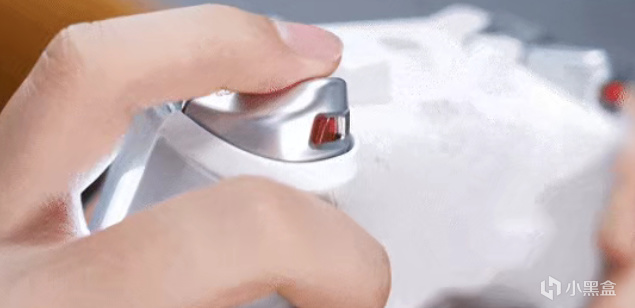 是要扳机震动还是自适应扳机？保姆级手柄扳机选择指南