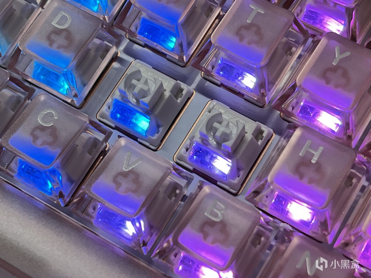 【首发】全铝+高颜值+0.001精度仅需300？真·要啥有啥的磁轴键盘