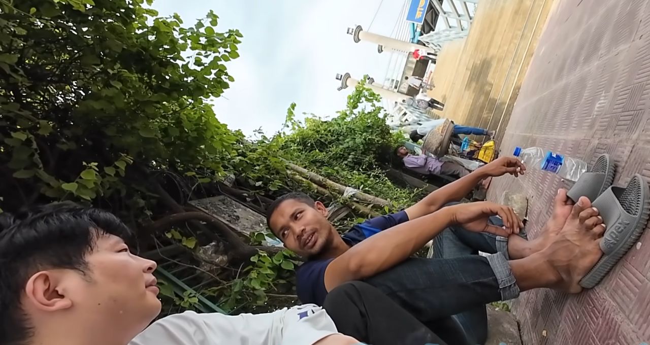 上帝帮我太迟了，但我遇到了我兄弟